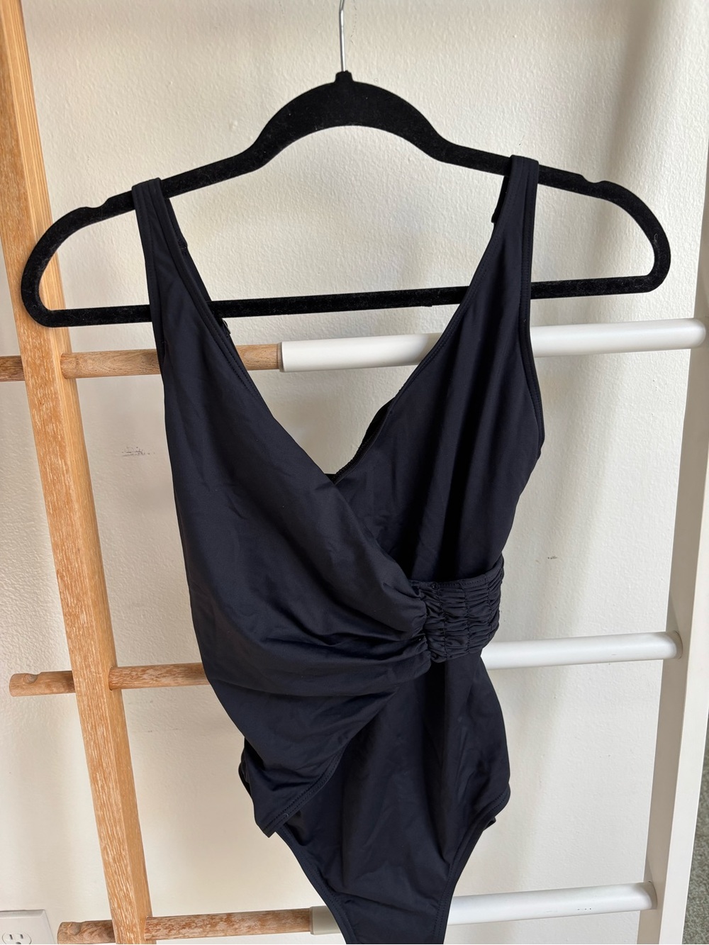 DKNY Black Ruched Side V-Neck One-Piece Swimsuit